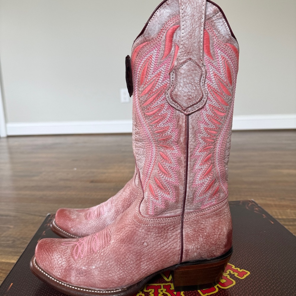 NWT Women’s Pink Los Altos Western Boots - 7.5